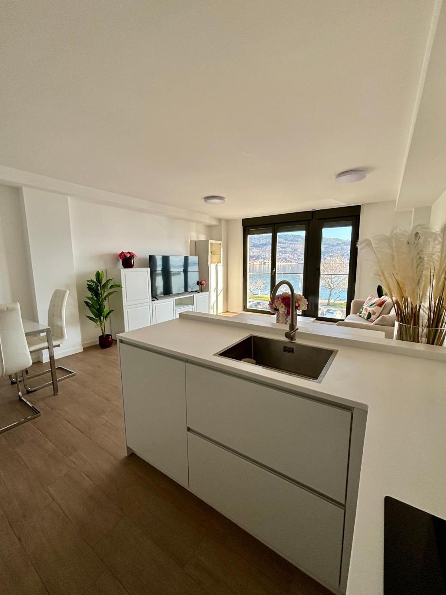El Mirador Ria De Vigo, Apartamento Frente Al Mar, Centrico Moaña エクステリア 写真
